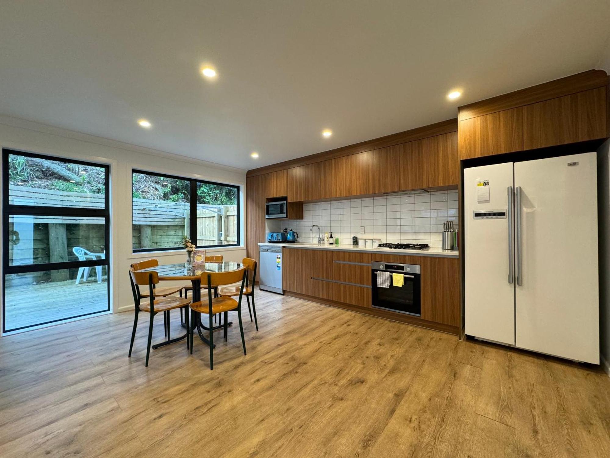No Party Allowed, Entire Brand New 3 Bedroom Townhouse, Free Unlimited Fibre Wifi And Free Parking Wellington Exterior foto