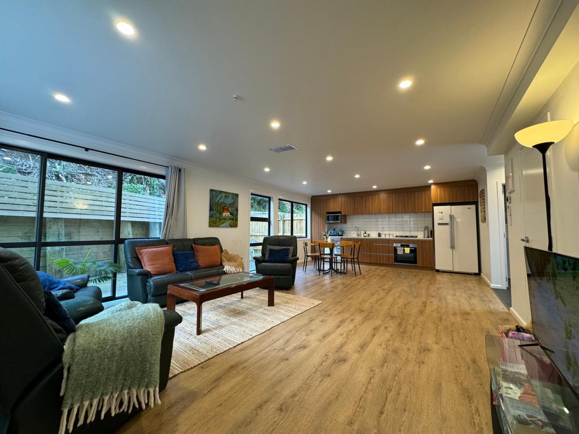 No Party Allowed, Entire Brand New 3 Bedroom Townhouse, Free Unlimited Fibre Wifi And Free Parking Wellington Exterior foto